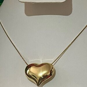 Lustrous Gold Heart Pendant Necklace